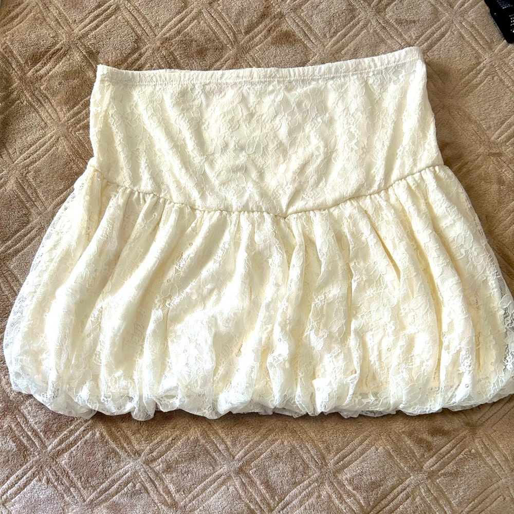 Elegant Cream Lace Skirt